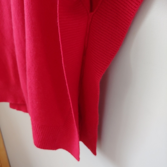 Chico's Cashmere Knit Poncho Sweater Black Label Red Size Large / X-Large - Picture 11 of 16